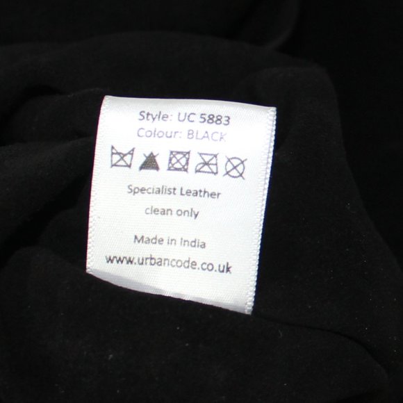 Elegant Black Tote Bag - Picture 10 of 11